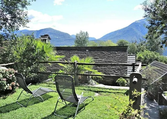 In With Swimming Pool Cugnasco