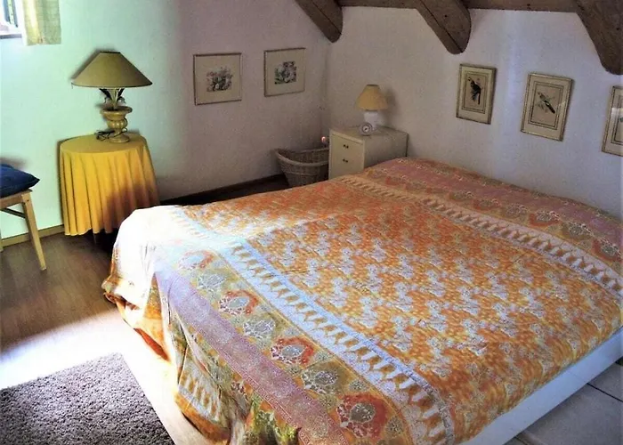 In With Swimming Pool Cugnasco