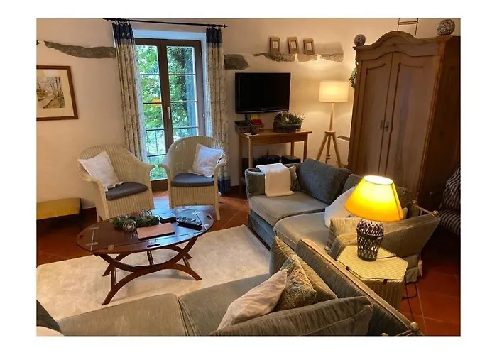 In With Swimming Pool 度假居 *